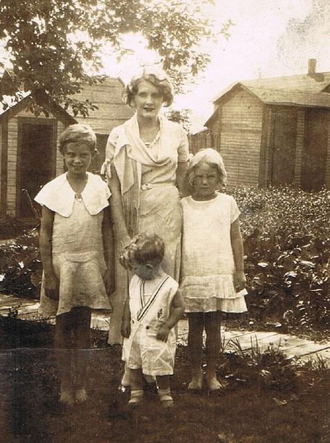 Mom with Rose kids Melda and Gazel and with Cletus Luther